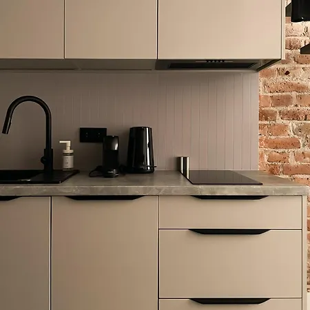 Visiting - Leszczynskiego